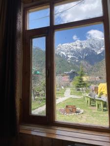 heavens retreat manali