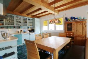 Traumwohnung Schluchsee, 2 Schlafzimmer, Blick zum See