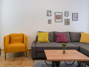 Alluring 2BR apartment in Thiseio