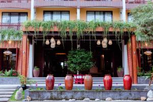 Little Gem. An Eco-Friendly Boutique Hotel & Spa