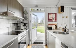 3 Bedroom Beautiful Home In Bindslev