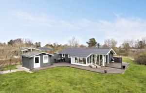 3 Bedroom Beautiful Home In Bindslev