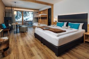 Family Room with Mountain View room in Bergresort Das Jochelius