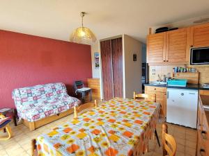 Appartements Appartement Saint-Michel-de-Chaillol, 2 pieces, 6 personnes - FR-1-393-127 : photos des chambres