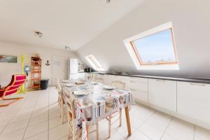 Appart pour 6 - 850m des plages Rohu & Govelins