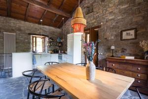 Charming & Authentic Stone House La Brugna