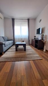 LERA Apartment-free public parking nearby