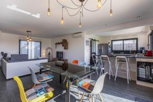 Appartements Avar-days - maison moderne et calme, 4 chambres et 8 personnes : photos des chambres