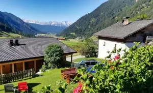 Hoferhof Apt A - 卡西圣马达莱娜