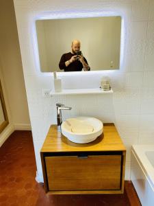 Hotels Hostellerie de la fontaine : photos des chambres