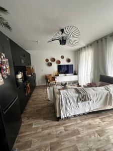 Appartements F2 spacieux avec balcon proche paris : photos des chambres