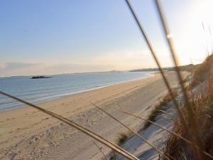 Maisons de vacances Holiday Home Chez Jeff by Interhome : photos des chambres