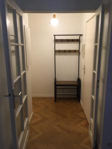 Studio avec balcon sur jardin et parking privé