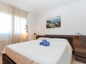 Apartment Punta Prima by Interhome