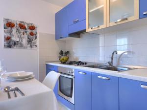 Apartment Dragica-2 by Interhome