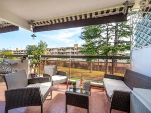 Apartment Les cyclades by Interhome