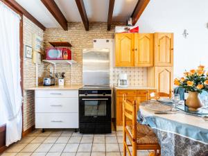 Holiday Home Lutins 5 by Interhome