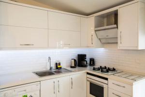 Limon Ağaçlı Ev - Urla