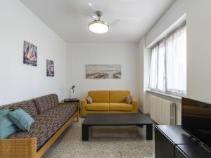 Apartment Twin facing the Sea by Interhome