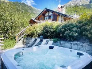 Spacieux Chalet 19pers, Piscine, Jacuzzi, Sauna & Salle de Jeux - Le Villard