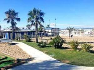 Camera Matrimoniale Standard con Balcone e Accesso Spiaggia