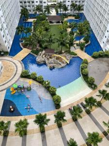 Shatzes Place-One Bedroom Pool view near MOA and Airport