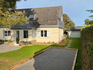 KerDesAmis - Tolles Ferienhaus in Strandnähe mit Sonnenterrasse, Boulebahn und großem Garten