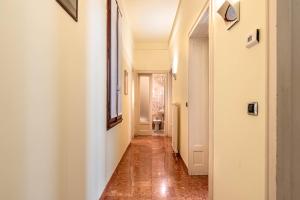 Piazza Isolo Central Apartment