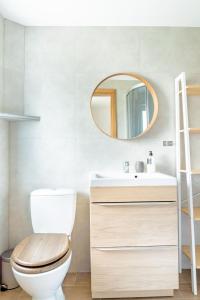 Miła 12 - Kameralne Pokoje 300 m od Plaży w Karwi