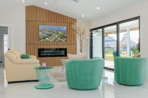 Sleek and Modern, Sunset Views & Pool - The Lighthouse - Roelens Vacations