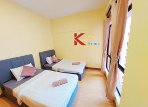 KHome-MarinaCourt-KK CITY CENTRE .3B2R(8Pax) NEW!!