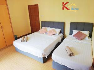KHome-MarinaCourt-KK CITY CENTRE .3B2R(8Pax) NEW!!