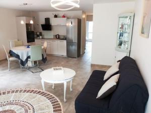 Appartement Les Flots d Arthlotte Cabellou Plage - 4hvězdičkové hotely ve městě Concarneau