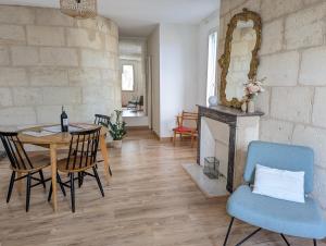 Lumineux appartement sous les toits à Pey Berland