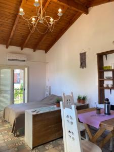 Mono ambiente con terraza y balcón