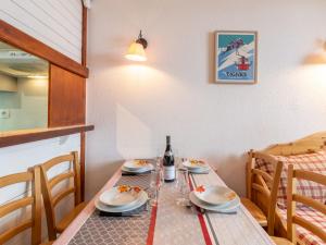 Studio Rond Point des Pistes - Val Claret-24 by Interhome