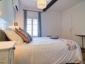 Maisons de vacances Holiday Home La Bastide de Magdeleine by Interhome : photos des chambres