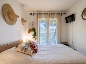 Apartment Cap Négre - Domaine de la Pinède-21 by Interhome