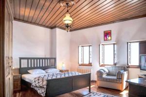 Spacious house with sea view in Volos