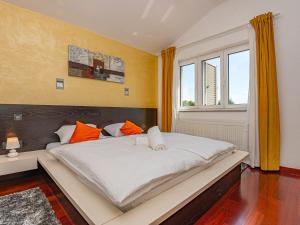 Holiday Home Paola by Interhome