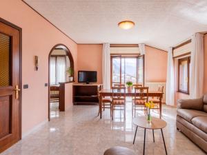 Apartment Casa Lara by Interhome