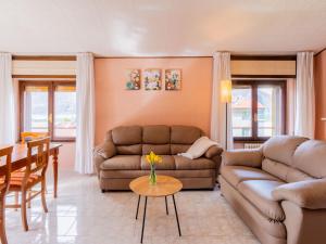 Apartment Casa Lara by Interhome
