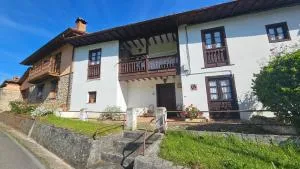 Vivienda Vacacional Casa Casenti - Mestas de Con