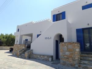 Ioli Apartments