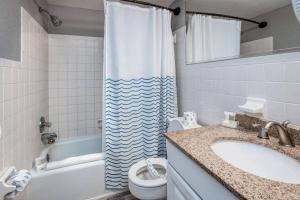 Sunset Beach Suites at Madeira Beach! Steps to Beach & Restaurants! - Suite 5