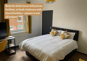 2 Bed House Sleeps 5, Ferryhill Near Durham & Free WiFi & Parking
