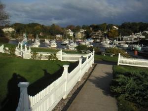 Perkins Cove Gem - Q934 Brought to you by GetAway Vacations