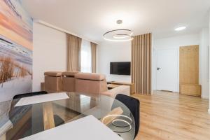 Letnica - Seaside Apartment 1 by Grand Apartments