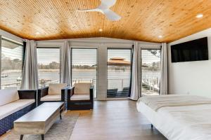 Waterfront Colonial Beach Studio with Boat Dock!