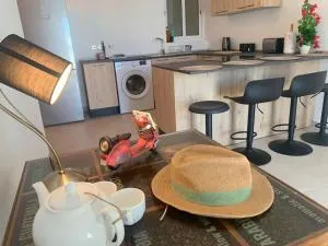 Comfortable ! Stylish ! Fully Air Conditioned ! - Sannat